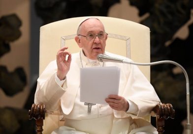 Il Papa: La fede è la virtù che fa il cristiano,ma essere cristiano è accogliere e custodire un legame, un legame con Dio