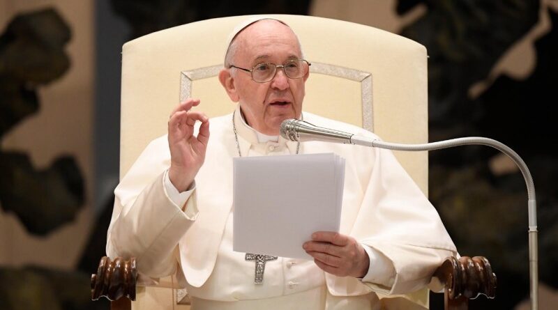 Il Papa: La vanagloria va a braccetto con il demone dell’invidia, questi due vizi sono propri di una persona che ambisce ad essere il centro del mondo
