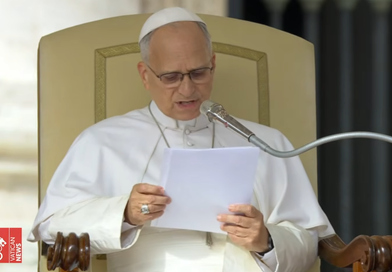 Il Papa: L’amore coniugale e genitoriale, attraverso il Sacramento del matrimonio è riflesso della Trinità divina Il Papa: L’amore coniugale e genitoriale, attraverso il Sacramento del matrimonio è riflesso della Trinità divina